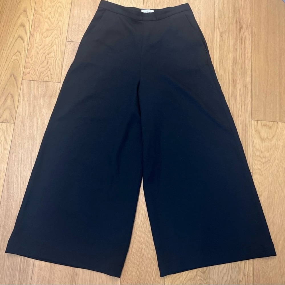 Culottes. Black. Wilfred. Size 4.